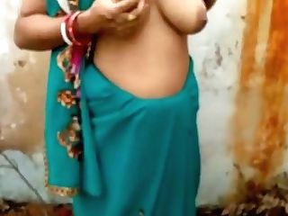 Padosh Ki Desi Bhabhi Ki Saree Uthakar Gand Mara